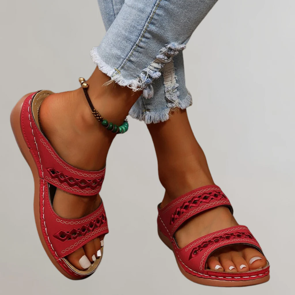 Alice | Cut-Out Double Strap Flat Sandals