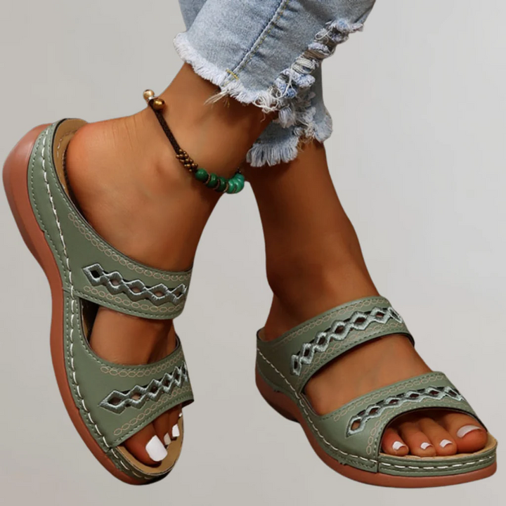 Alice | Cut-Out Double Strap Flat Sandals