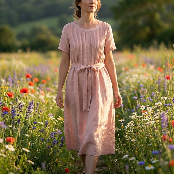 Delilah | Relaxed Pleated Midi Dress with Sleeves