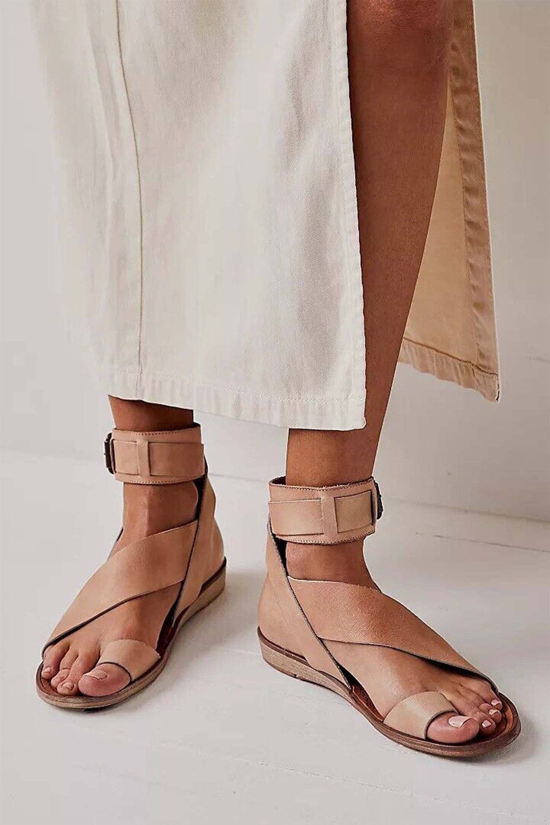 Penelope | Stylish Crisscross Ankle Strap Flat Sandals