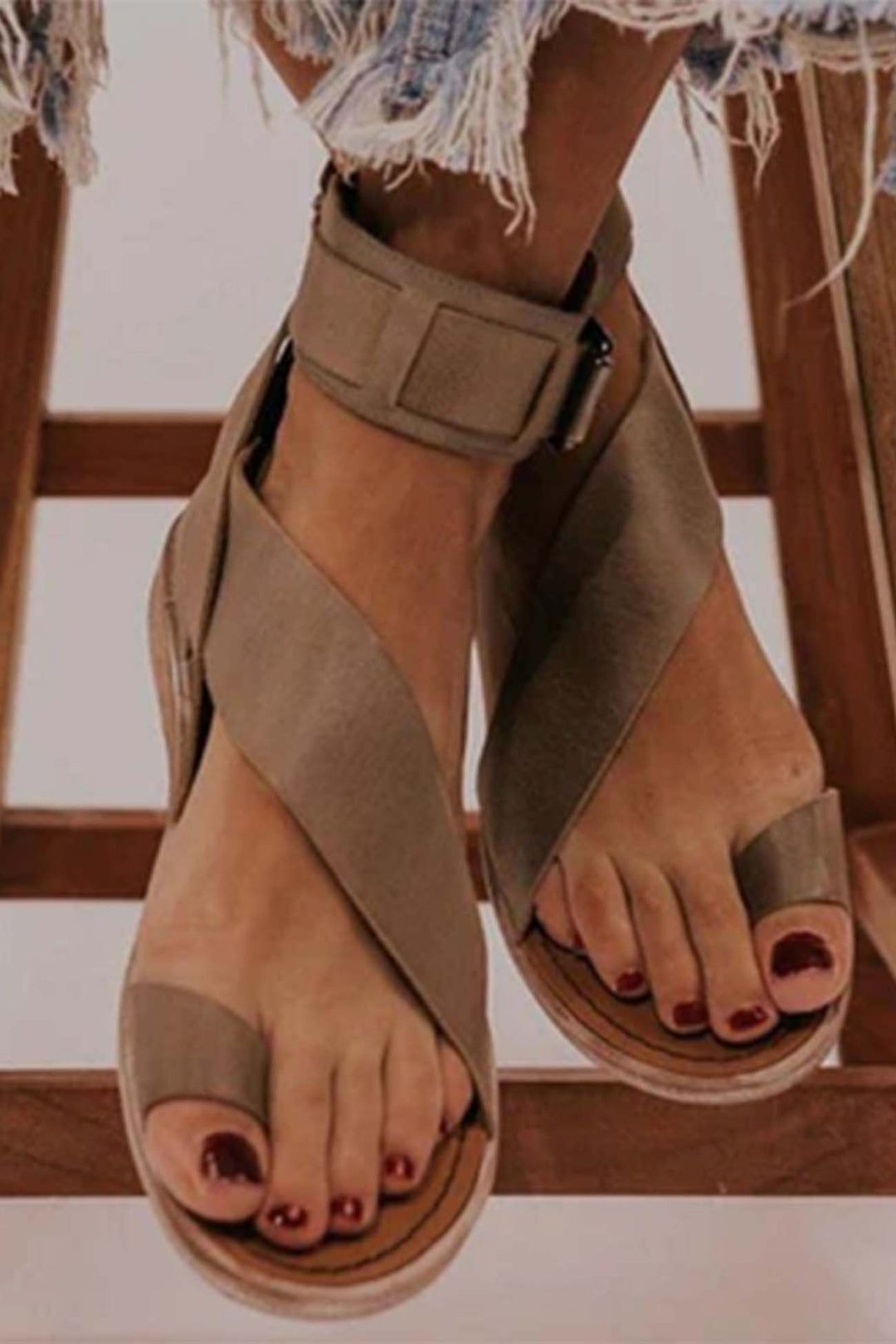 Penelope | Stylish Crisscross Ankle Strap Flat Sandals